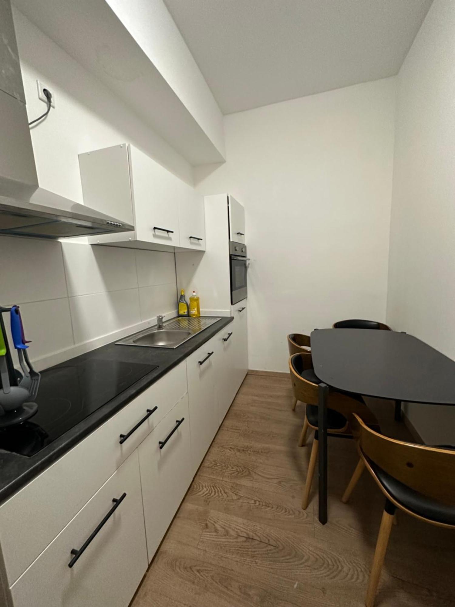 דירות דיסלדורף 2Schlafenzimmer 5Betten Montuerwhonung מראה חיצוני תמונה