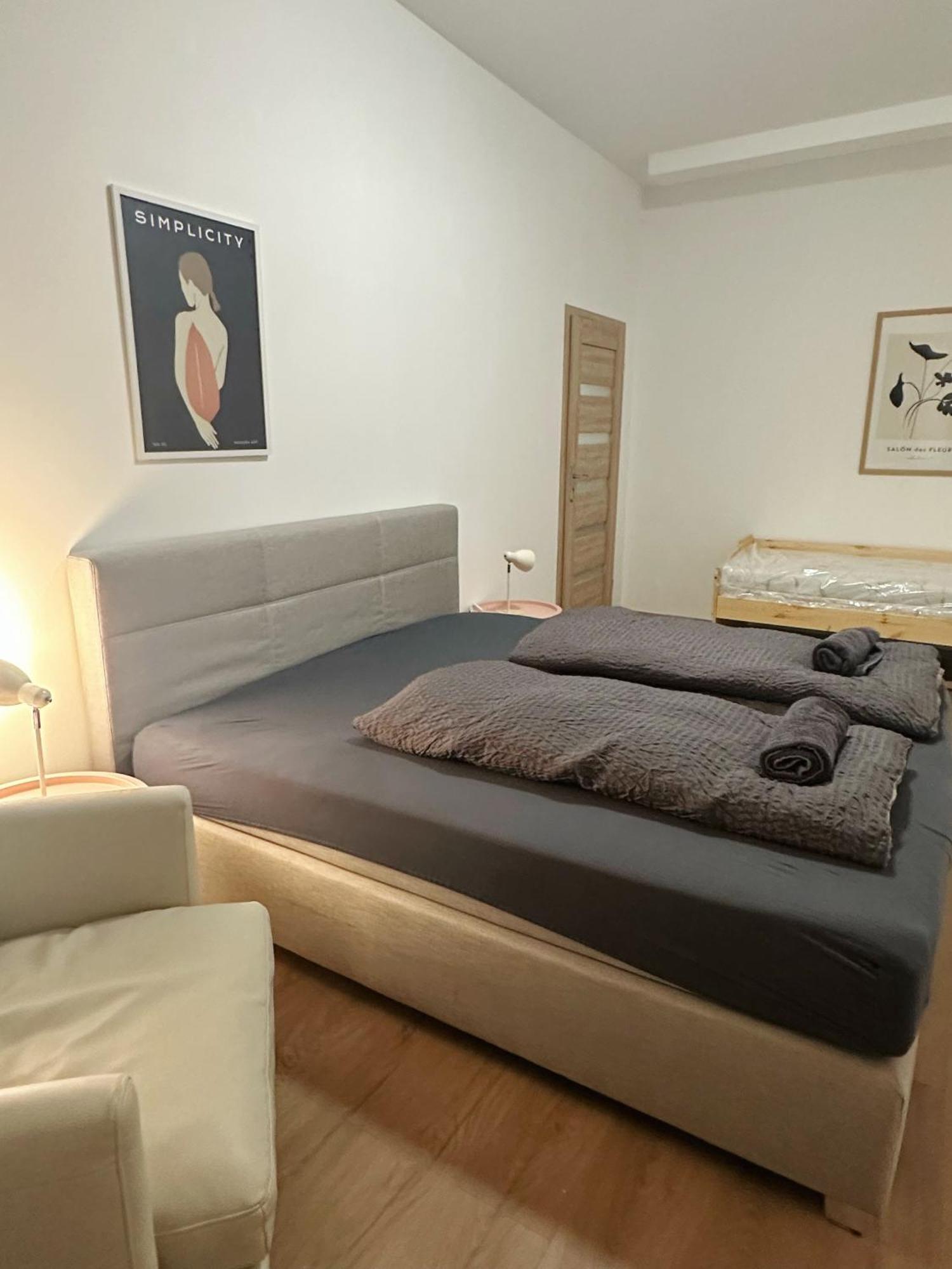 דירות דיסלדורף 2Schlafenzimmer 5Betten Montuerwhonung מראה חיצוני תמונה